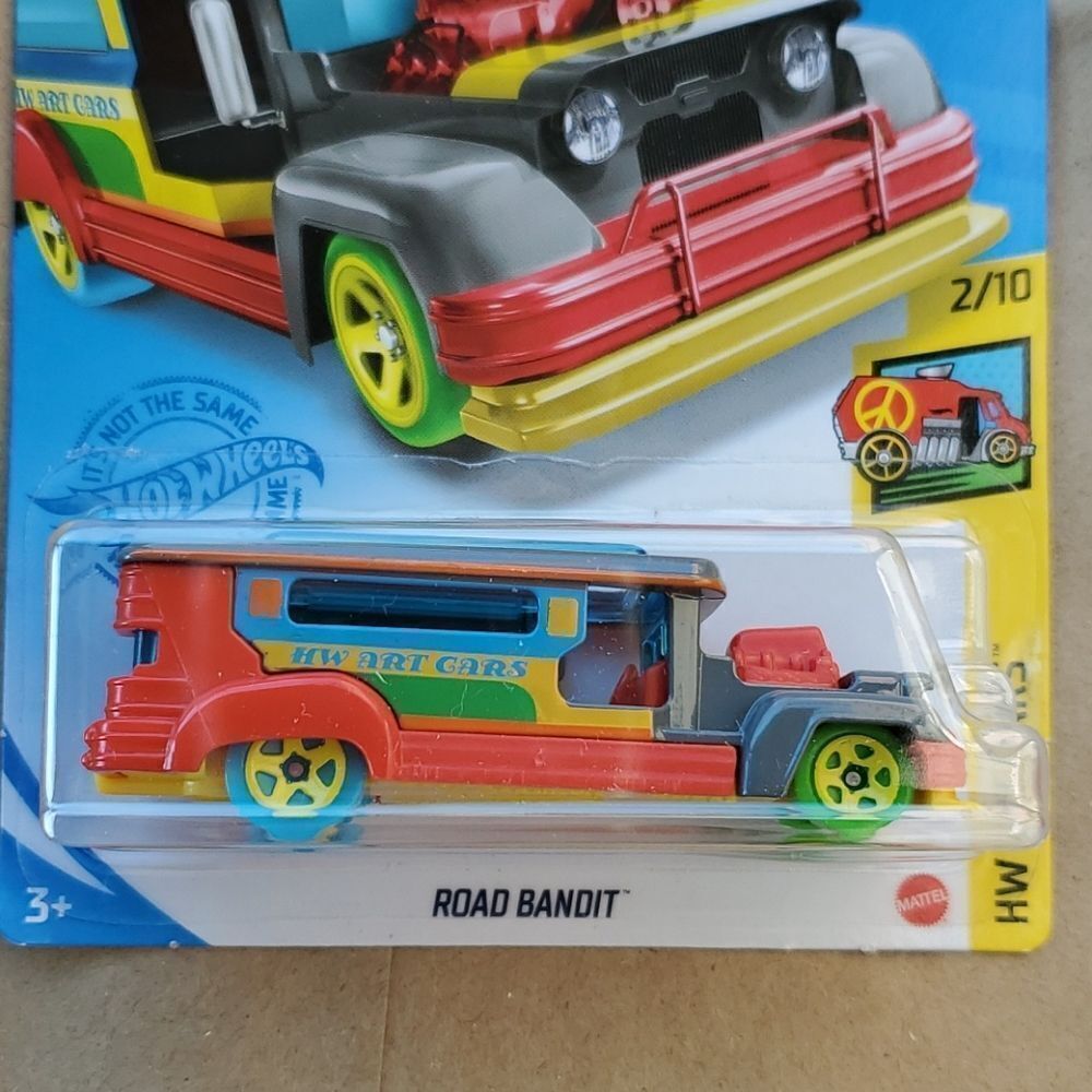 Hot Wheels Road Bandit Car